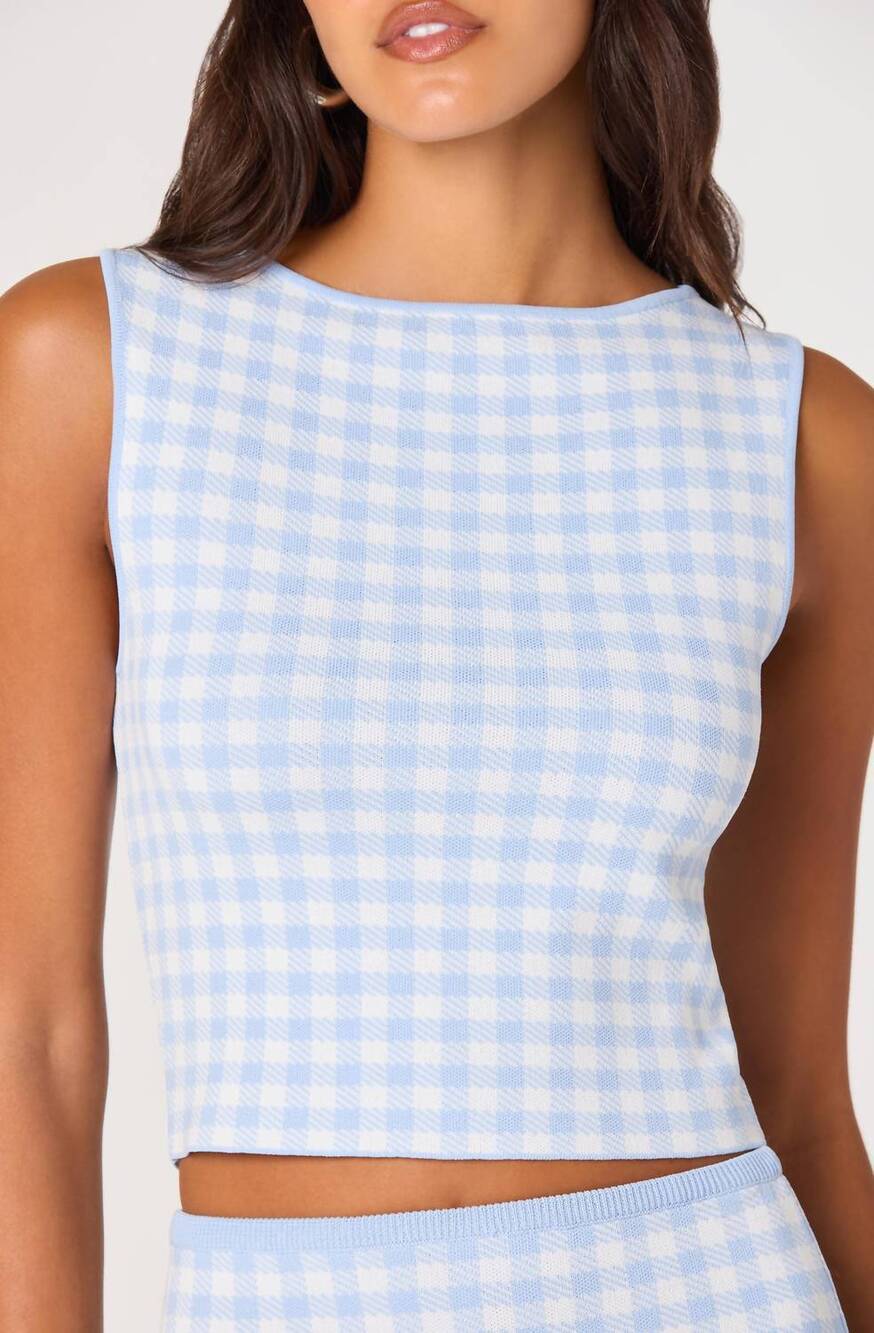 NEW ASTR babbett top in blue